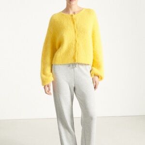 American Vintage Yellow Fuzzy Crewneck Cardigan